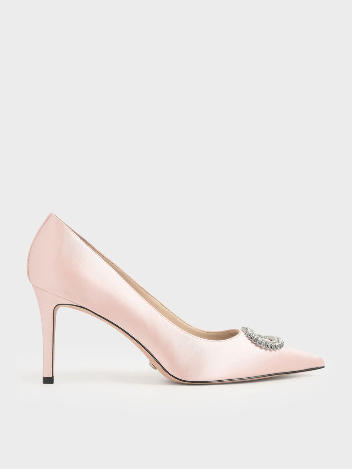 Escarpins ornés de satin