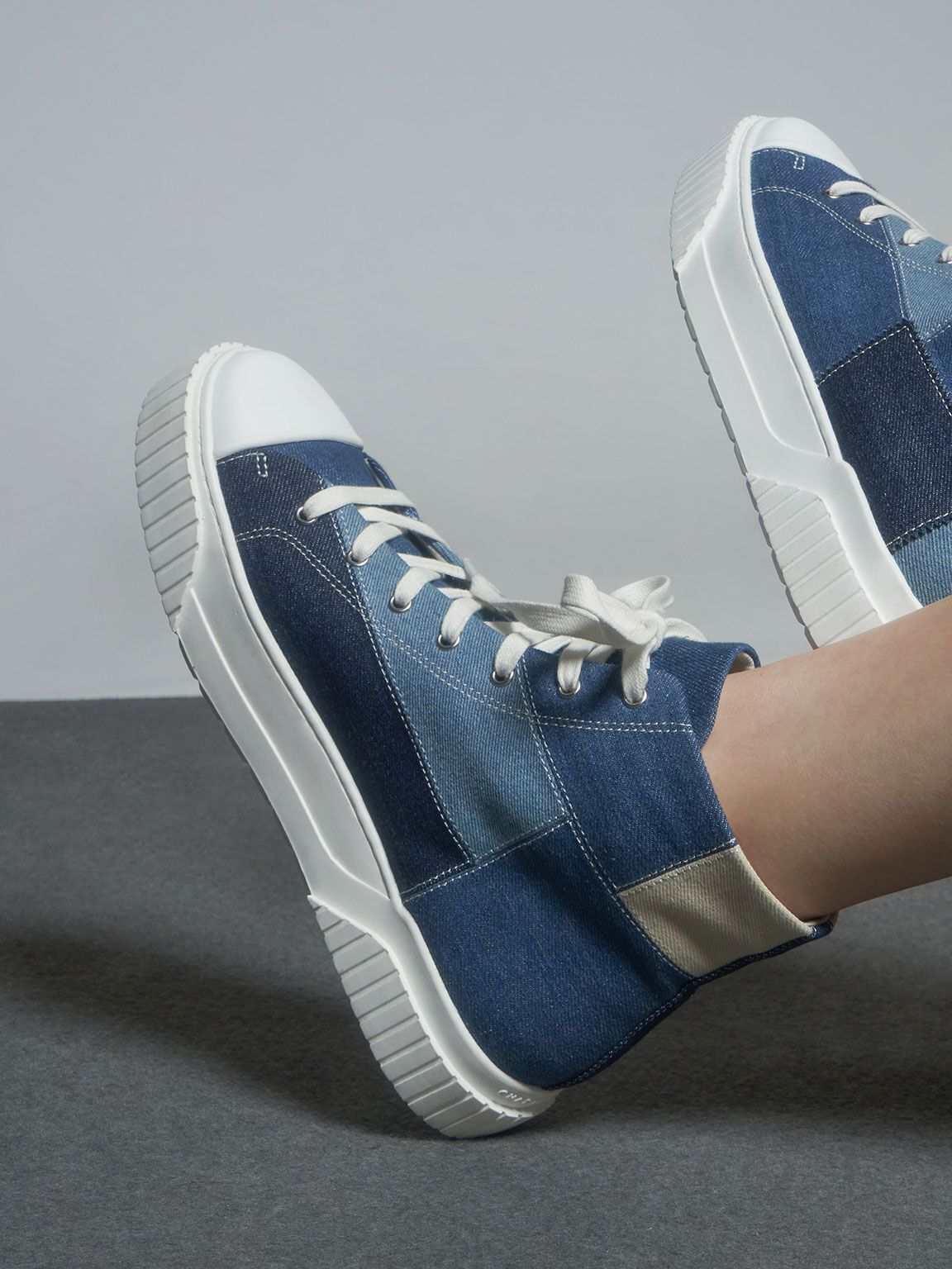 High-Top-Sneaker aus gewebtem Stoff